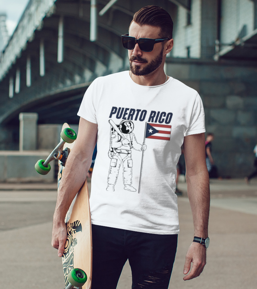 PUERTO RICO Astronaut Holding Baseball Bat Puerto Rican Flag T-Shirt