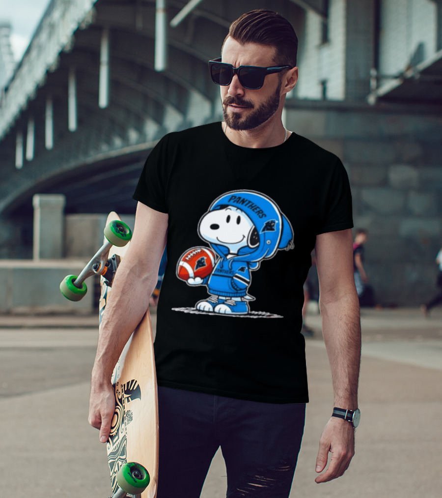 Snoopy Carolina Panthers Fan Holding Football Peanuts T-Shirt