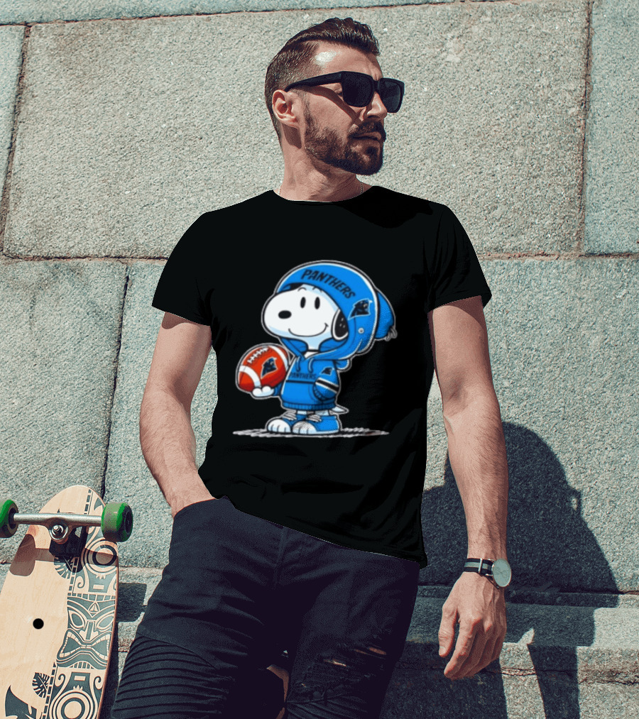 Snoopy Carolina Panthers Fan Holding Football Peanuts T-Shirt