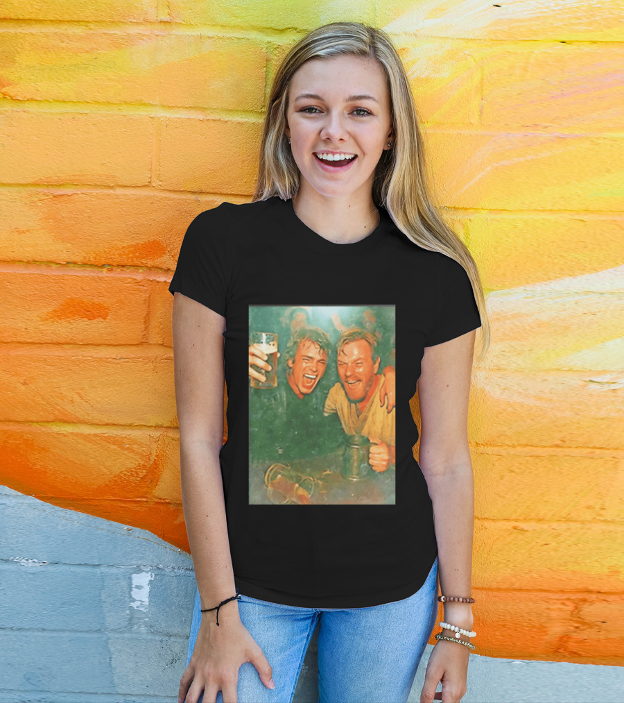 Original Anakin Skywalker And Obi Wan Kenobi Celebrate With Beer Cheers T-Shirt
