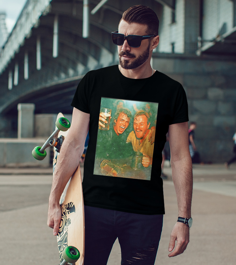 Original Anakin Skywalker And Obi Wan Kenobi Celebrate With Beer Cheers T-Shirt
