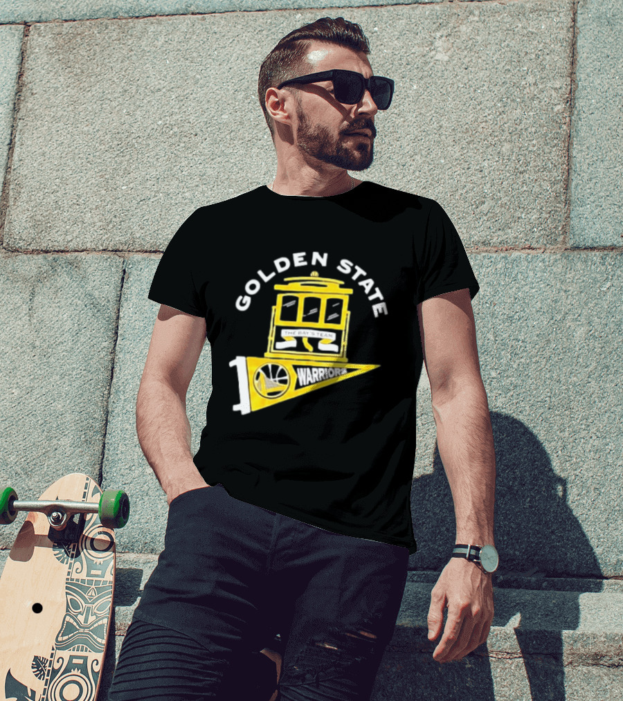 Golden State Warriors The Bays Team Warriors Banner And Cable Car T-Shirt