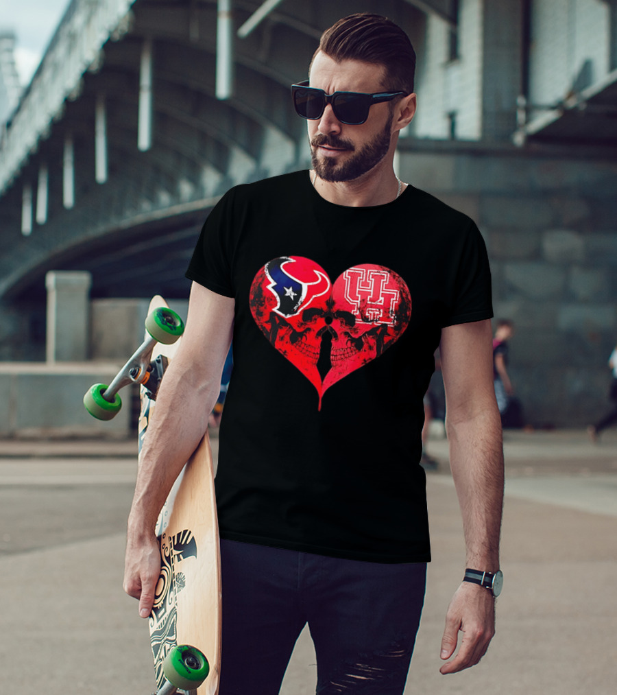 Houston Texans University Of Houston Cougars Heart Shaped Skulls Football Fans T-Shirt