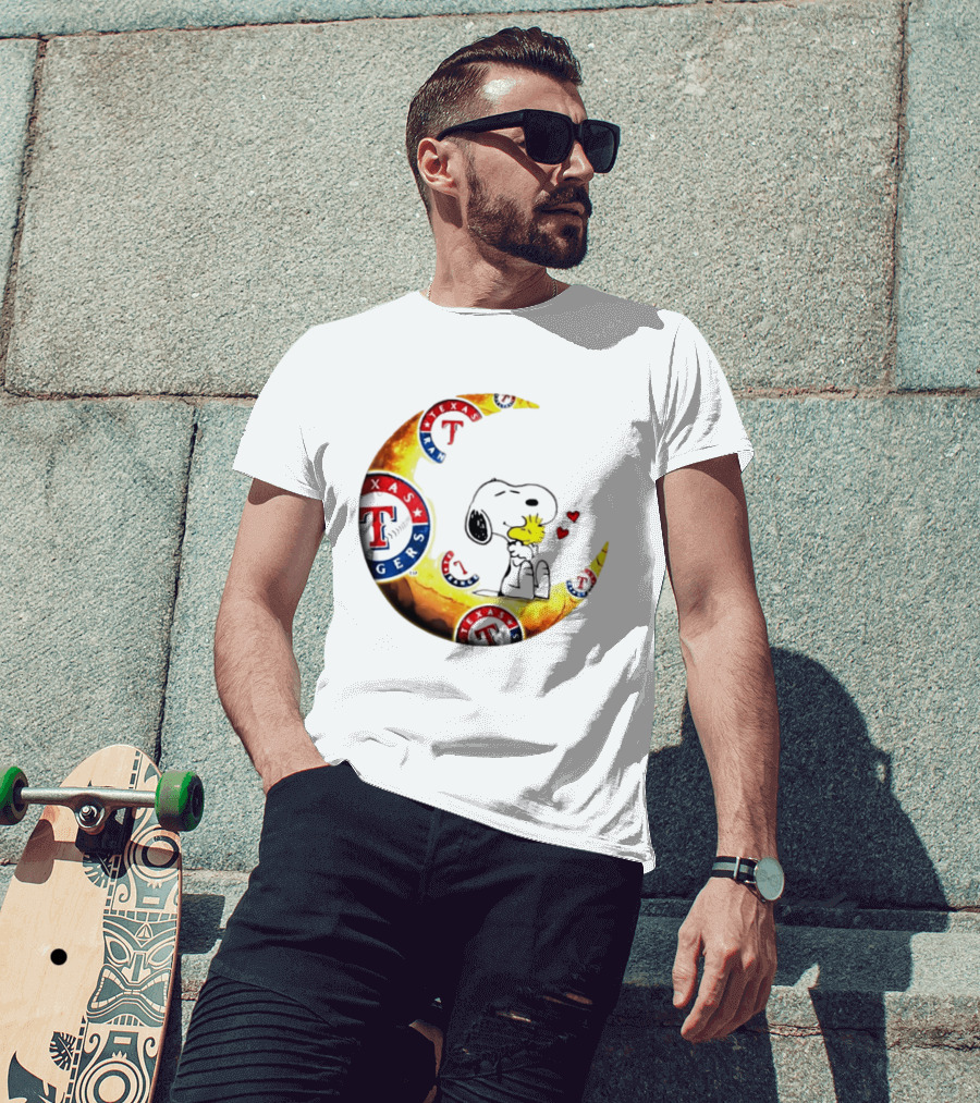 Snoopy Woodstock Texas Rangers Moon Baseball Fan Celebration T-Shirt
