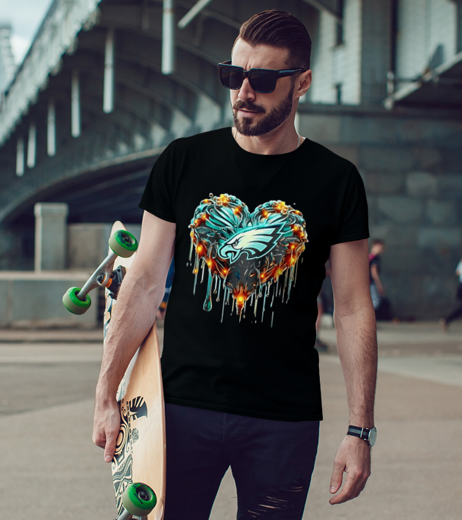 Philadelphia Eagles Heart Caramel Dripping Effect T-Shirt