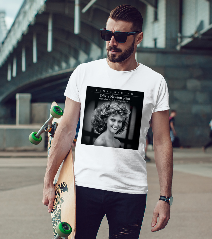 Olivia Newton John Remembering September 26 1948 August 8 2022 T-Shirt