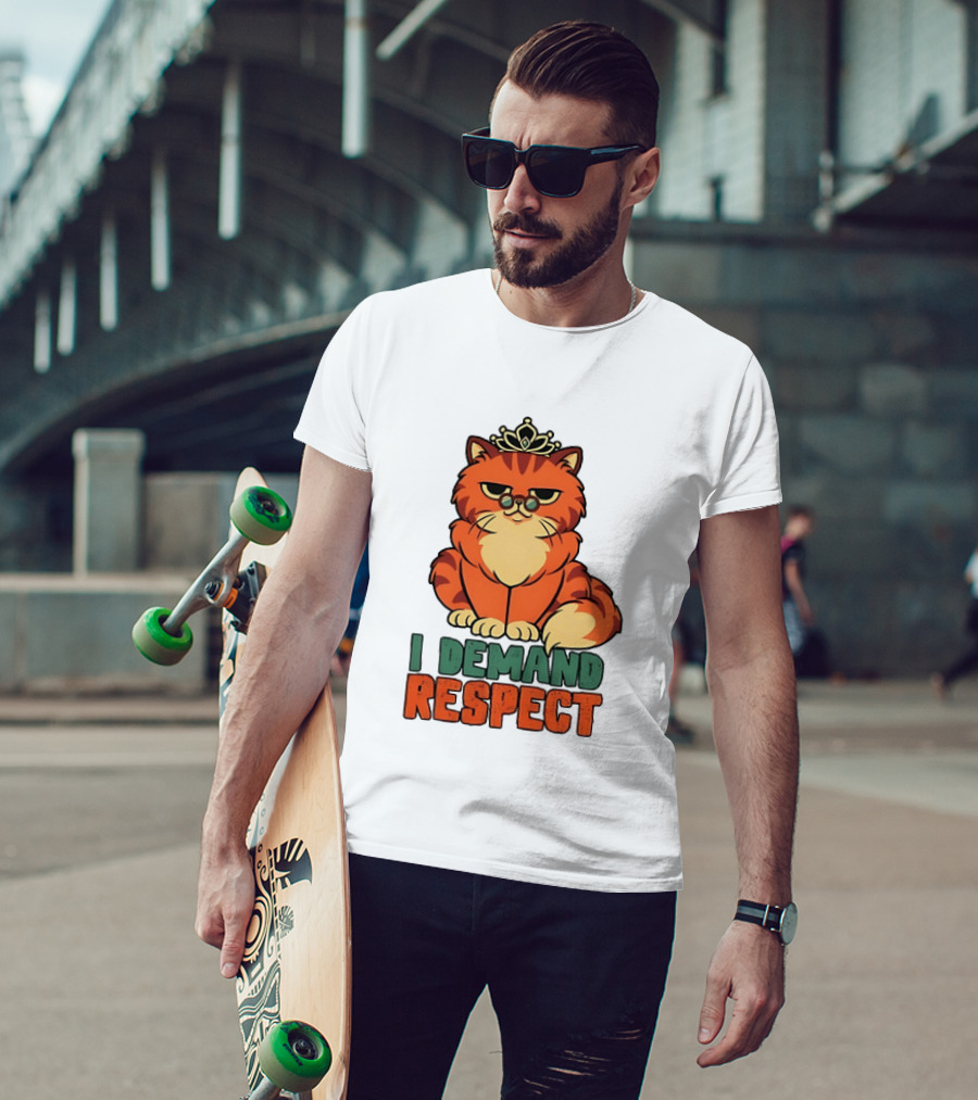 Cat With Crown I Demand Respect Pet Lover Distressed T-Shirt