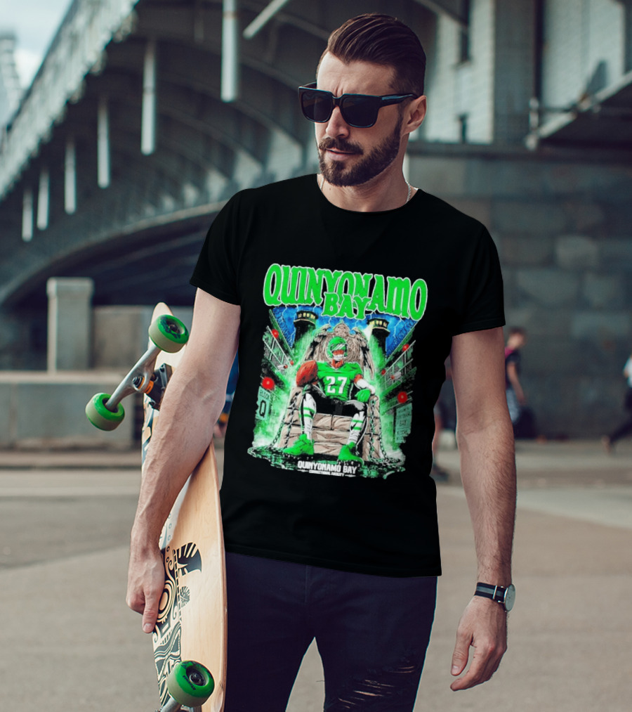 Quinyonamo Bay 27 Throne Football Block Q T-Shirt
