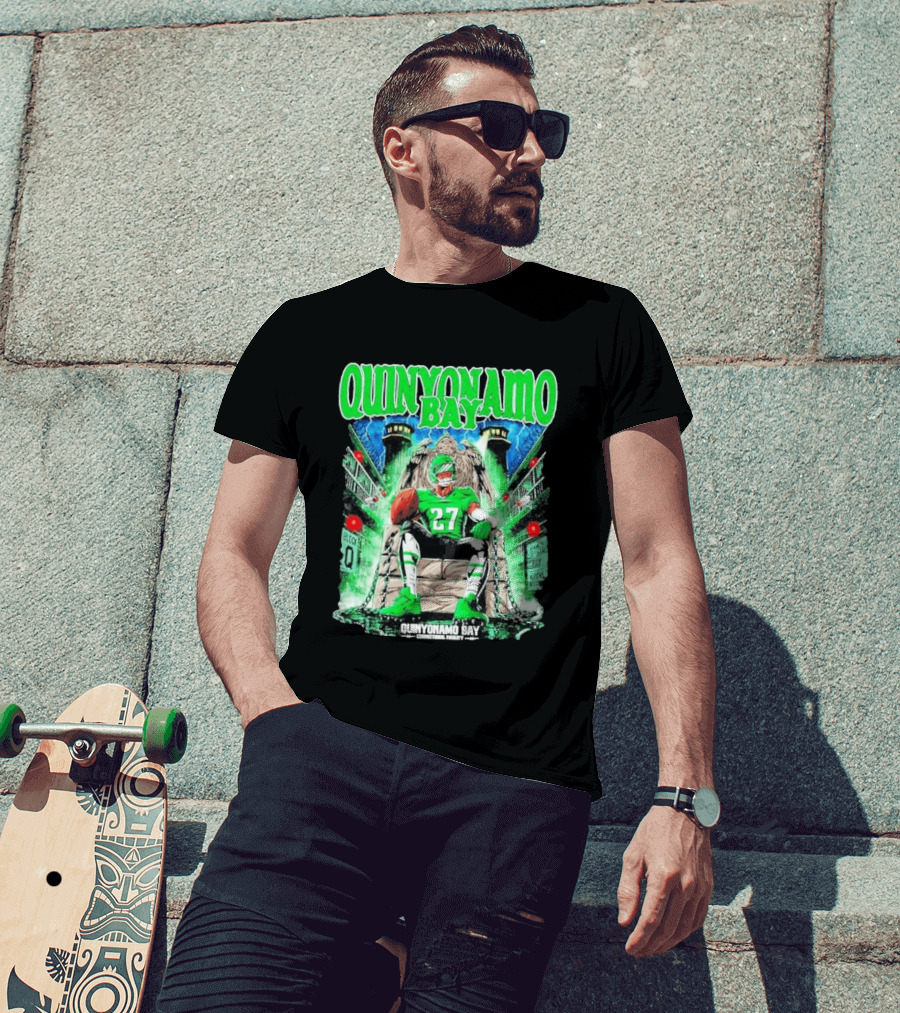 Quinyonamo Bay 27 Throne Football Block Q T-Shirt
