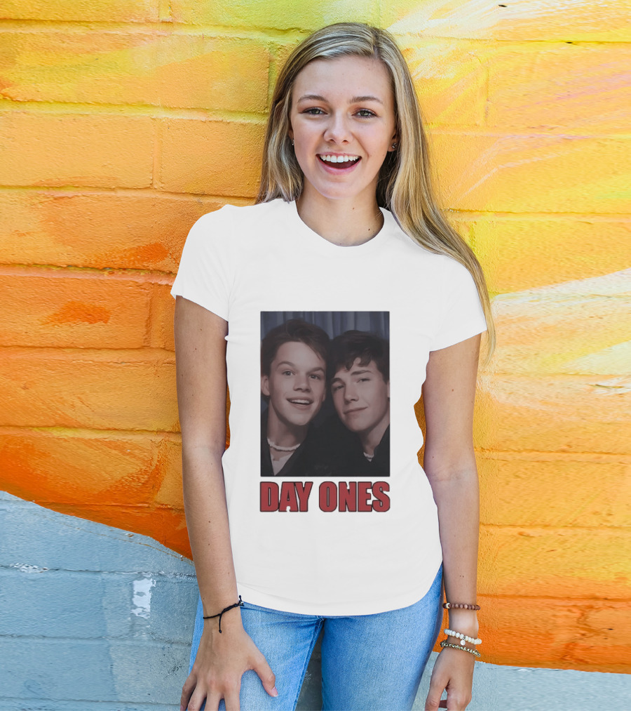 Ben Affleck Matt Damon Day Ones Friends Photobooth Nostalgia T-Shirt