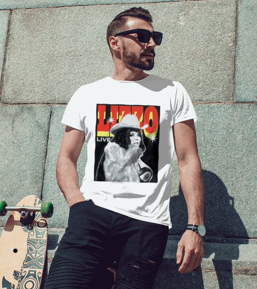 Lizzo Live Houston Mar 06 Texan Style Fur Coat Hat T-Shirt