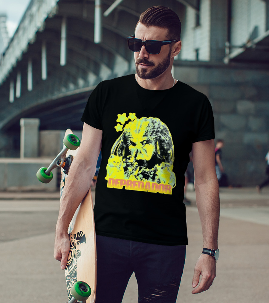 Depredador Predator Sci Fi With Kittens And Stars T-Shirt