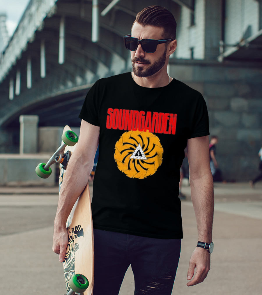 Soundgarden Badmotorfinger Album Grunge Rock Band T-Shirt