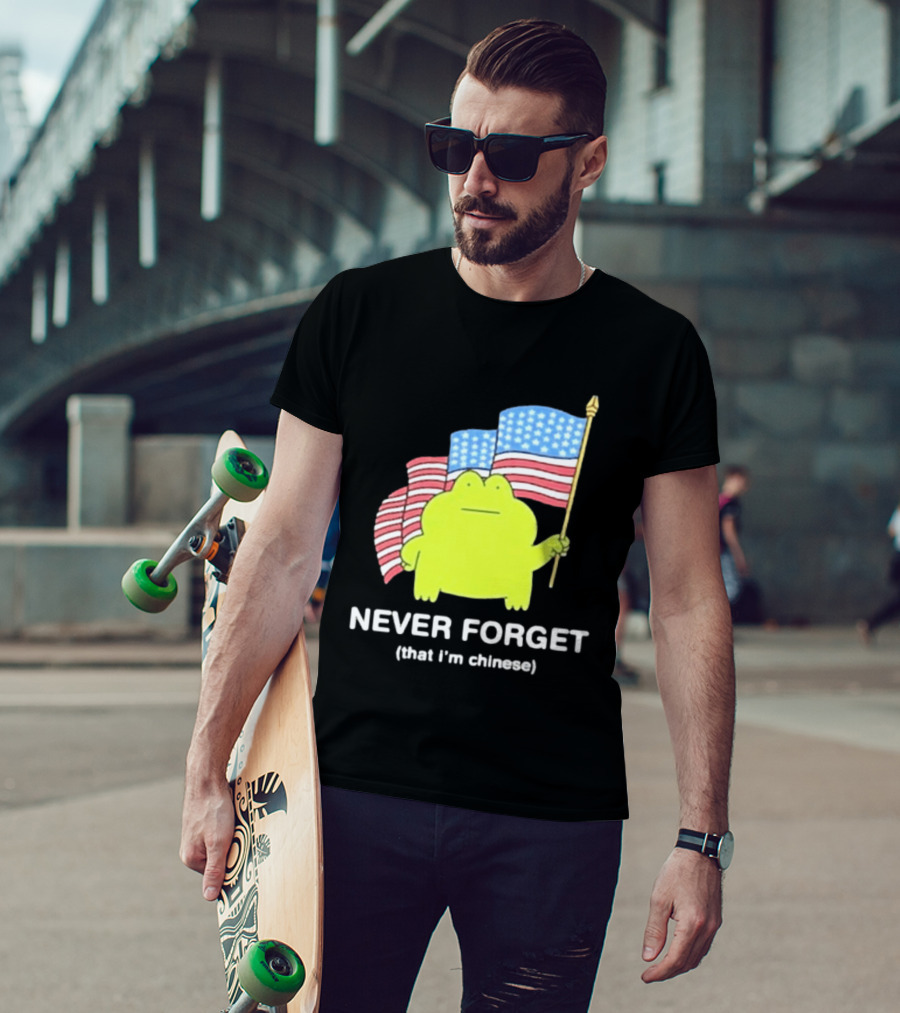 Frog Holding American Flags Never Forget That I'm Chinese T-Shirt