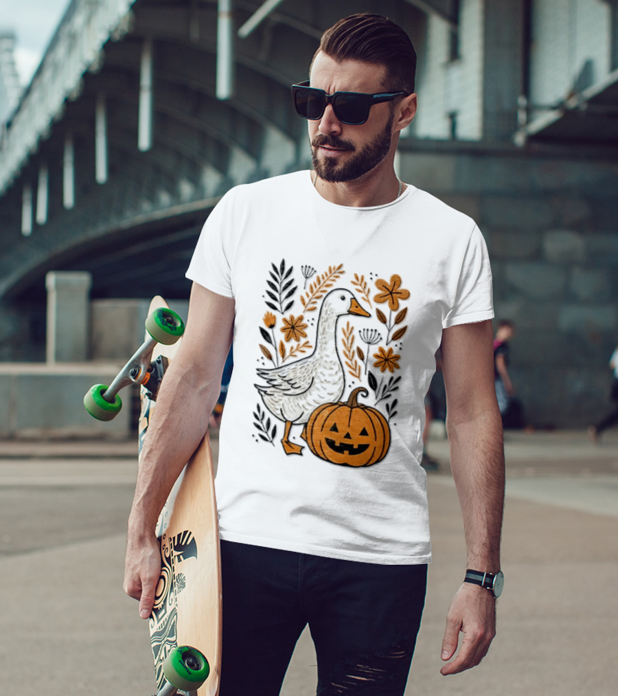 Goose With Jack O' Lantern Pumpkin Autumn Leaves And Flowers T-Shirt