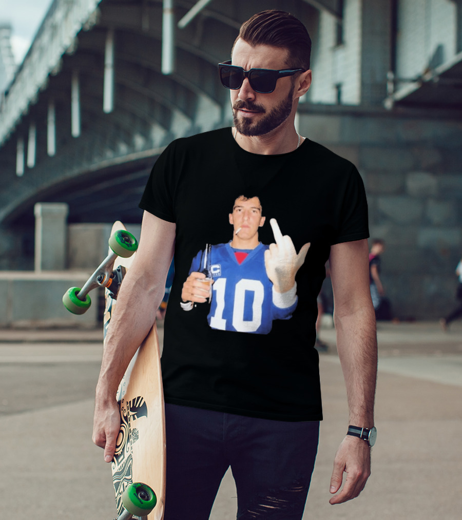 Eli Manning Jersey Smoking Gesture Middle Finger 10 T-Shirt