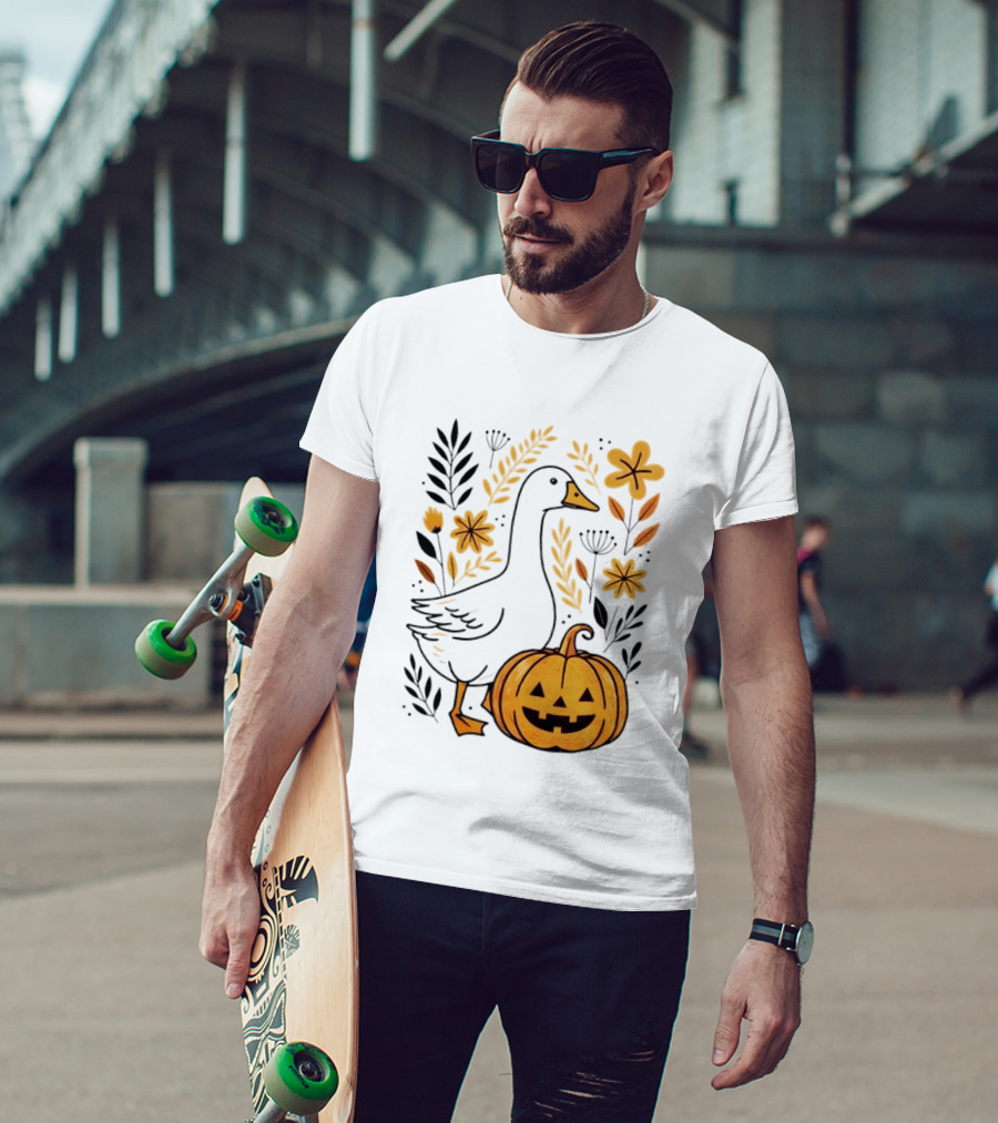 Pumpkin Jack O Lantern Goose Fall Farmhouse Floral Halloween T-Shirt