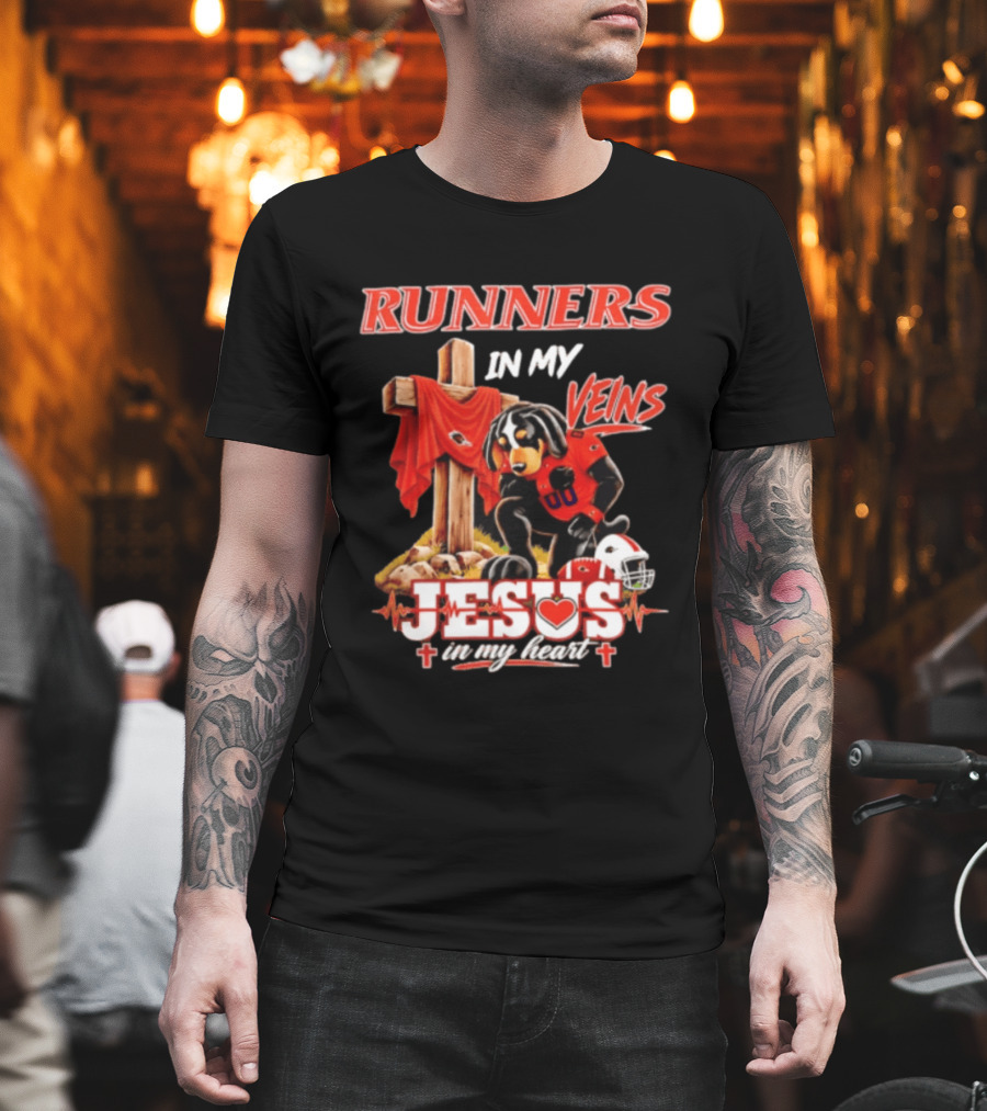 UTSA Roadrunners Runners In My Veins Jesus In My Heart Football Faith T-Shirt