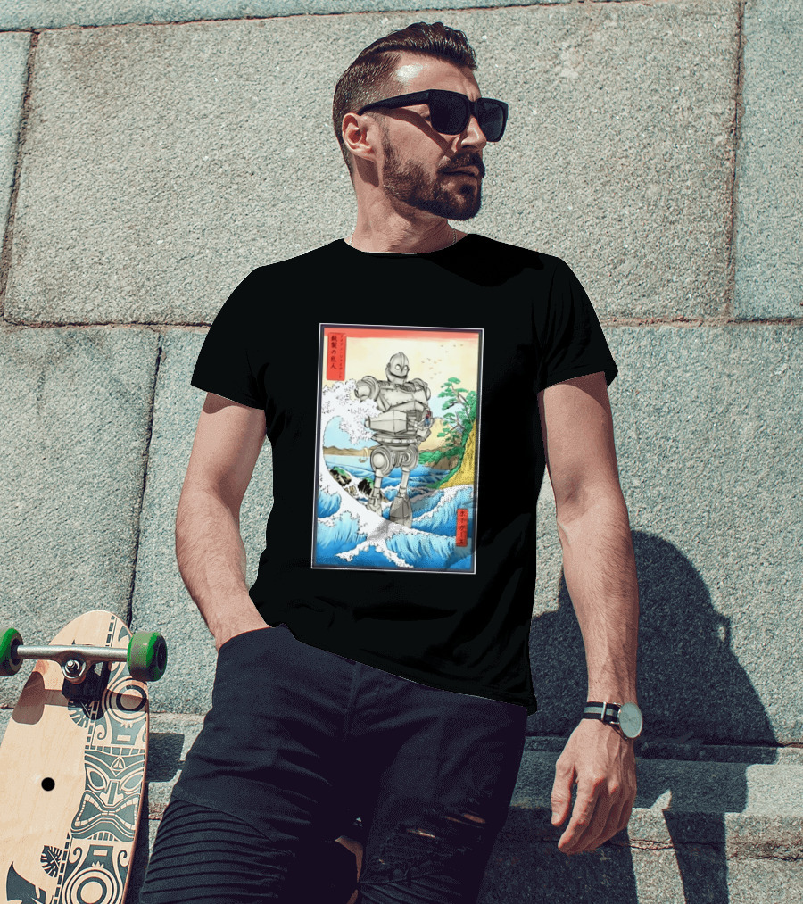 The Iron Giant And Hogarth Ukiyo E Japanese Wave T-Shirt