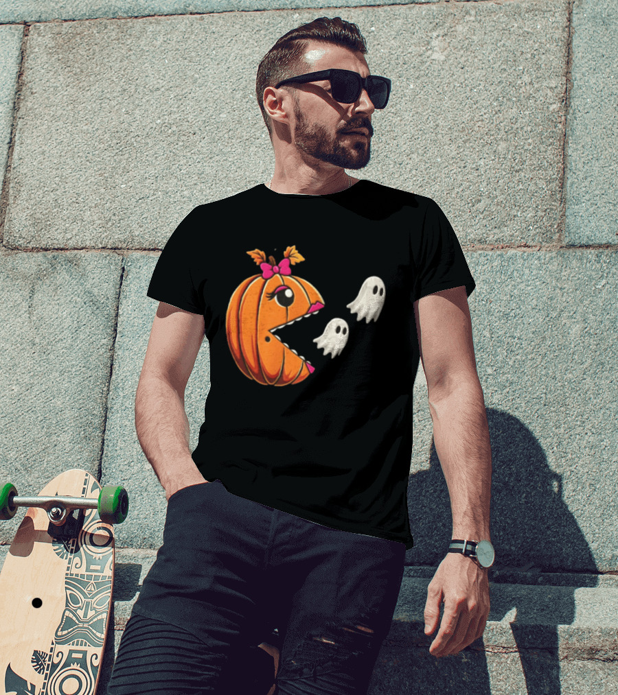 Ms Pac Man Pumpkin Shape Halloween Ghosts T-Shirt