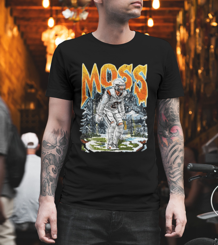 Moss Broncos Country Football Comic Style Winter Sports Scene T-Shirt