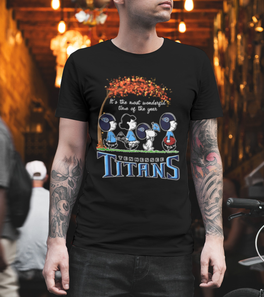 Tennessee Titans Charlie Brown Snoopy It's The Most Wonderful Time Of The Year T-Shirt