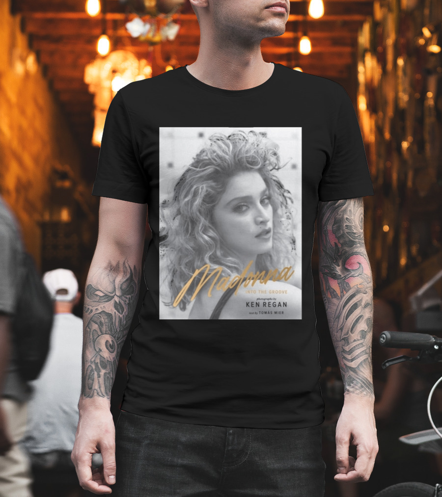 Madonna Into The Groove Photography By Ken Regan Text By Tomás Mier T-Shirt