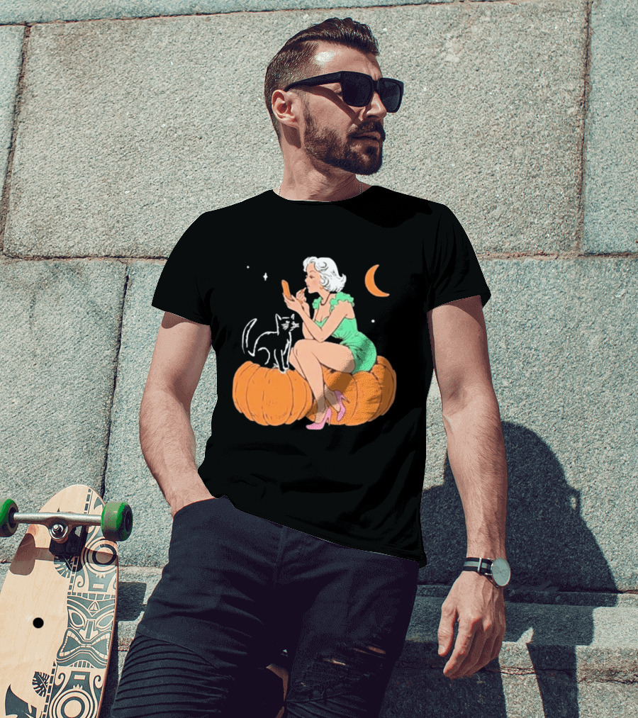 Pinup Girl Applying Lipstick On Pumpkin With Black Cat Halloween Moon Scene T-Shirt