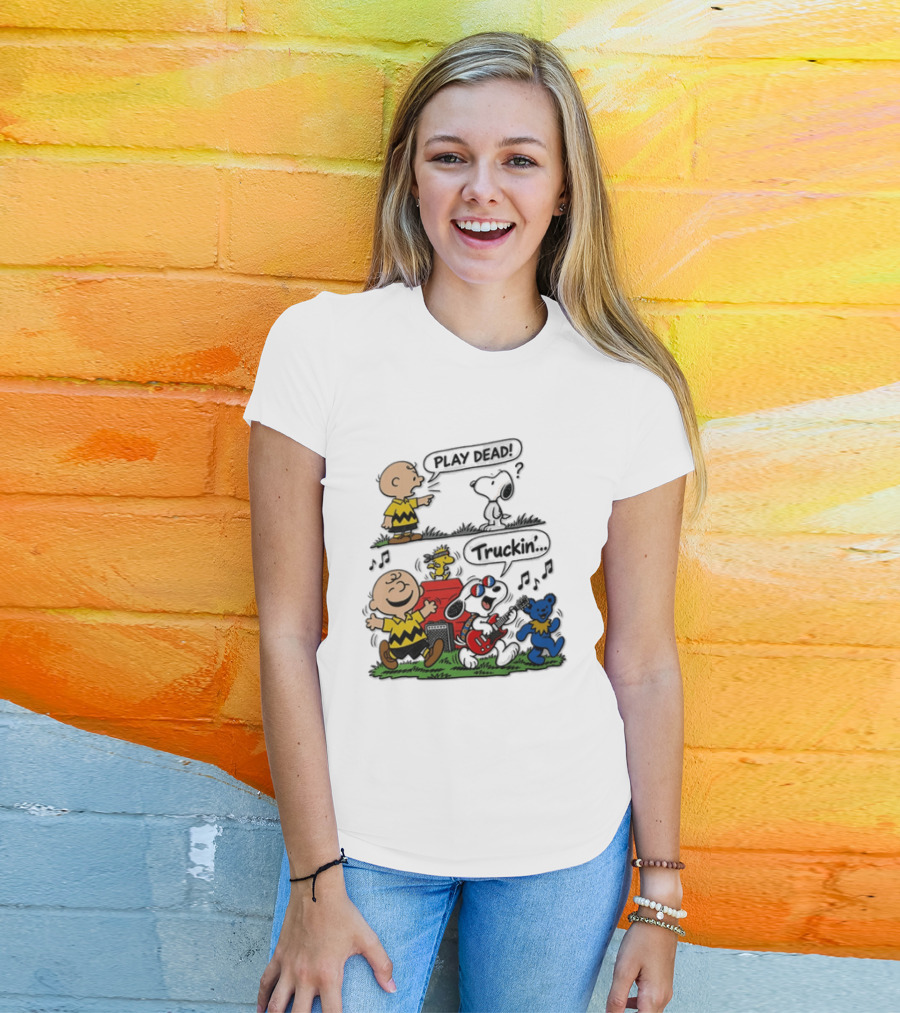 Charlie Brown Snoopy Grateful Dead Play Dead Truckin Dancing Characters T-Shirt