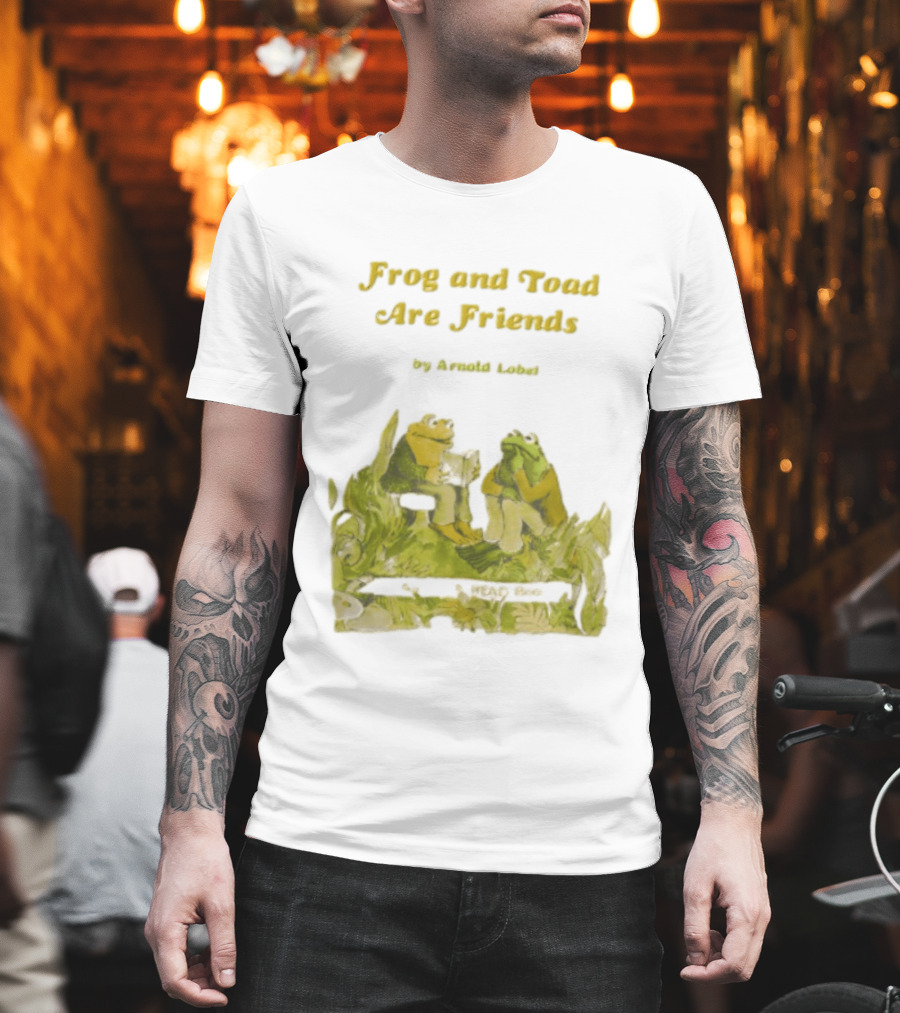 Frog And Toad Are Friends By Arnold Lobel Book Cover T-Shirt
