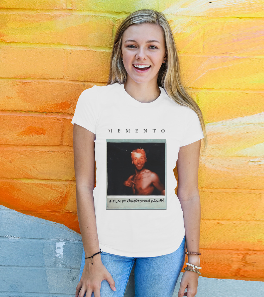 Memento A Film By Christopher Nolan Guy Pearce Polaroid Image T-Shirt