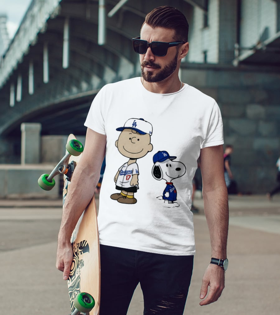 Charlie Brown Snoopy Los Angeles Dodgers MLB Baseball Peanuts Cartoon T-Shirt