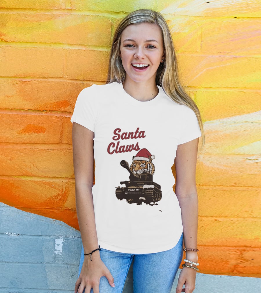 Santa Claws Tiger 131 Tank Museum Christmas T-Shirt