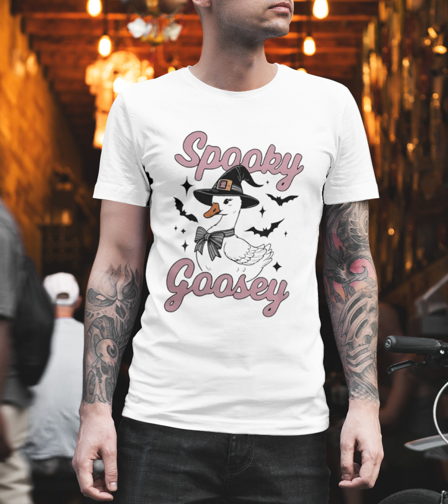 Spooky Goosey Halloween Witch Goose Bats Stars T-Shirt