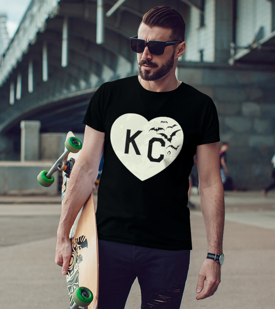 Kansas City KC Heart Moon Bats T-Shirt