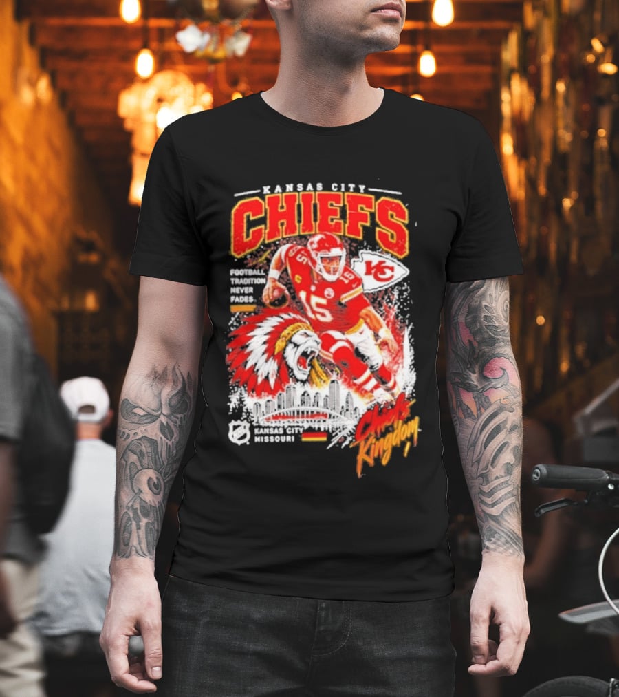 Kansas City Chiefs Football Tradition Never Fades Chiefs Kingdom Patrick Mahomes Skyline T-Shirt