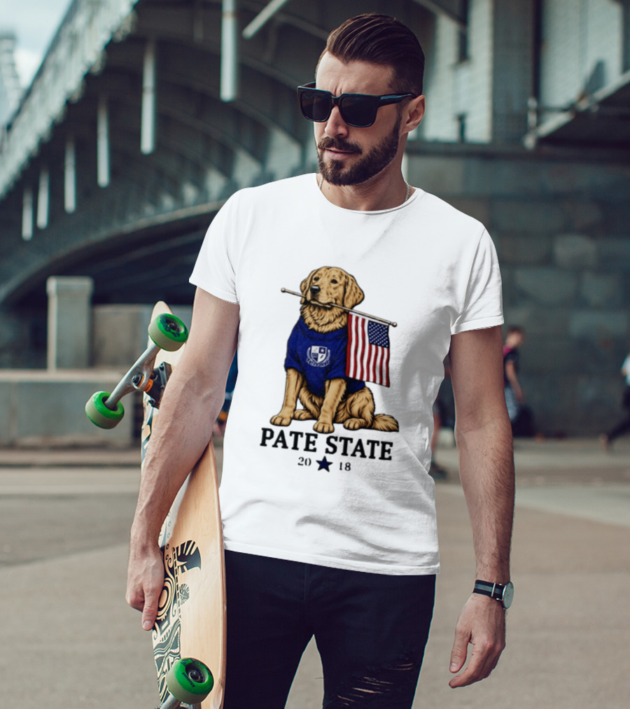 Pate State 2018 Golden Retriever American Flag T-Shirt