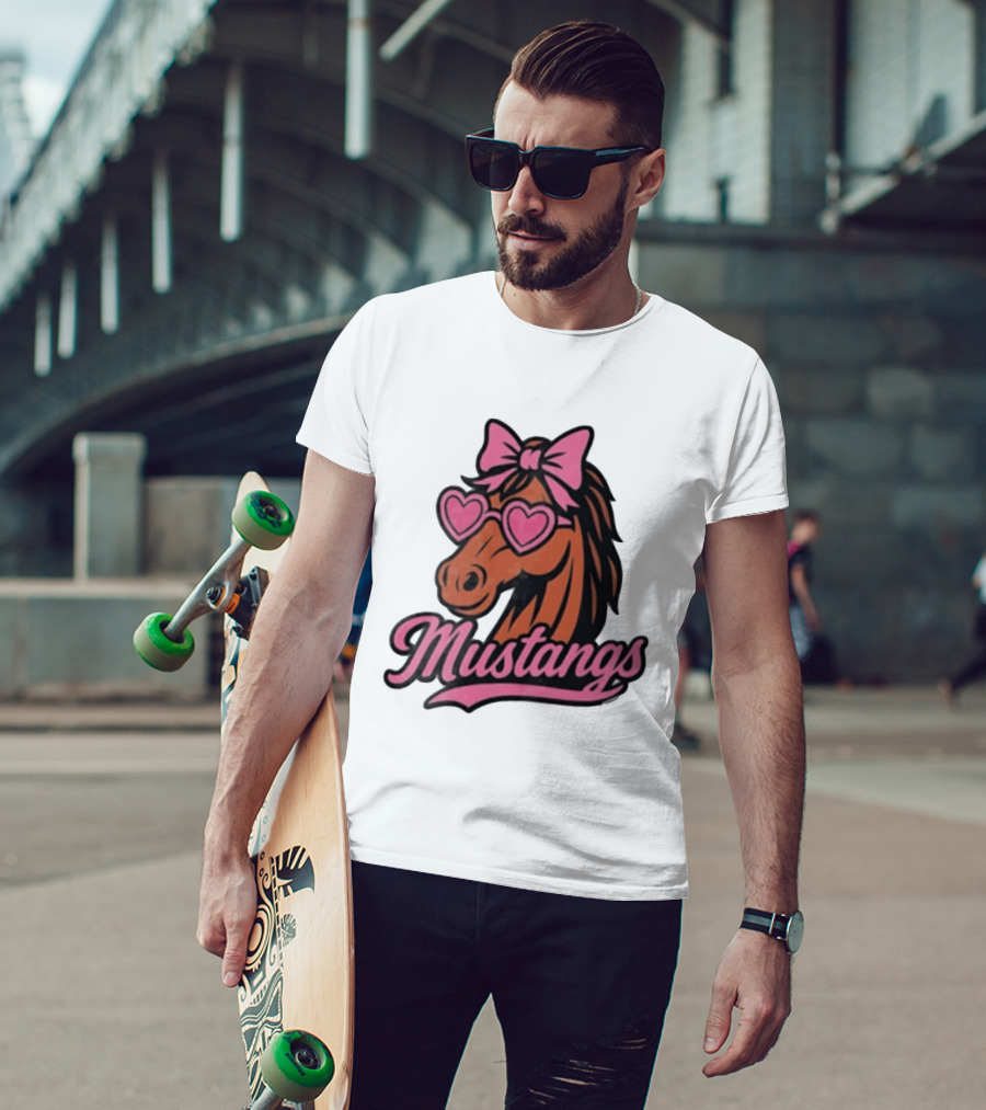 Mustangs Horse Pink Bow Heart Sunglasses T-Shirt