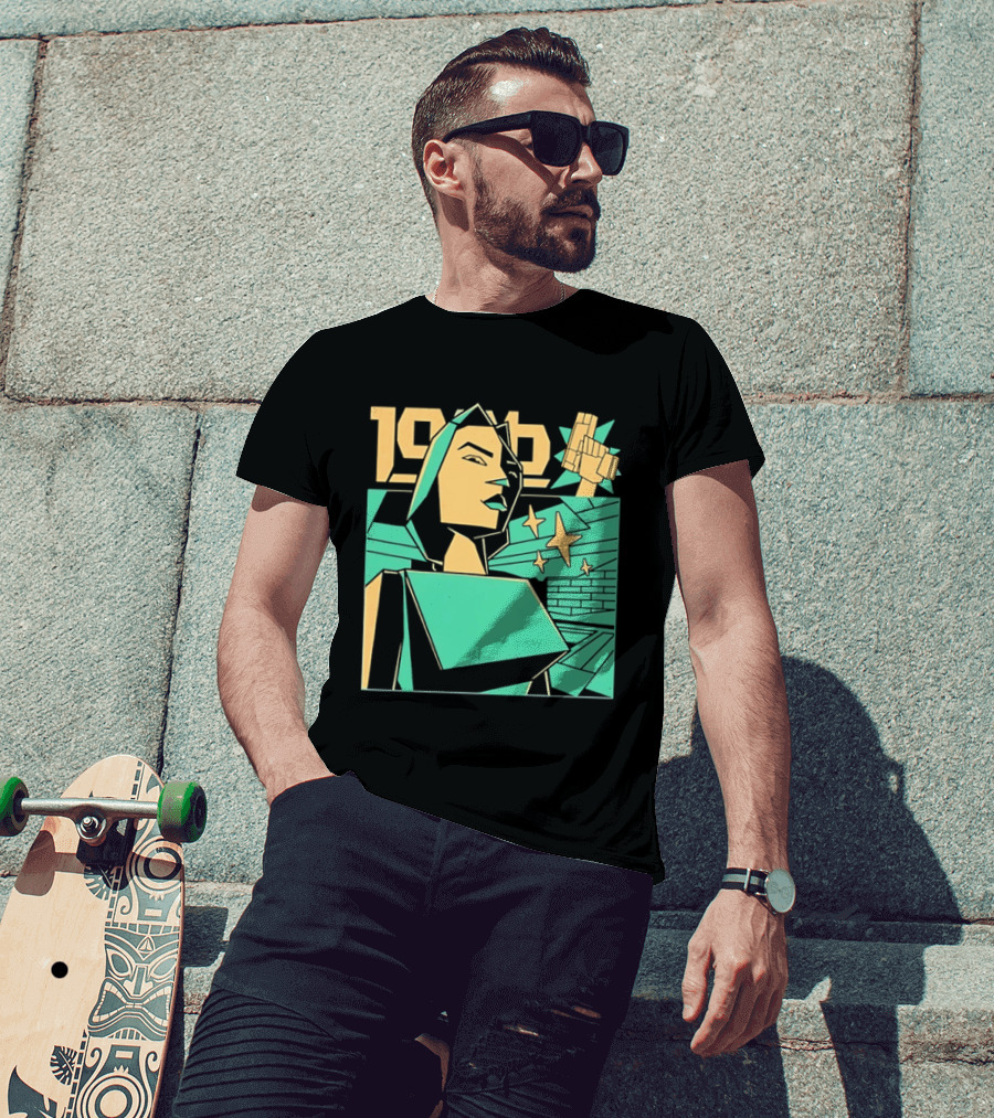 Lara Croft 1996 Polygon Style Tomb Raider Video Game T-Shirt