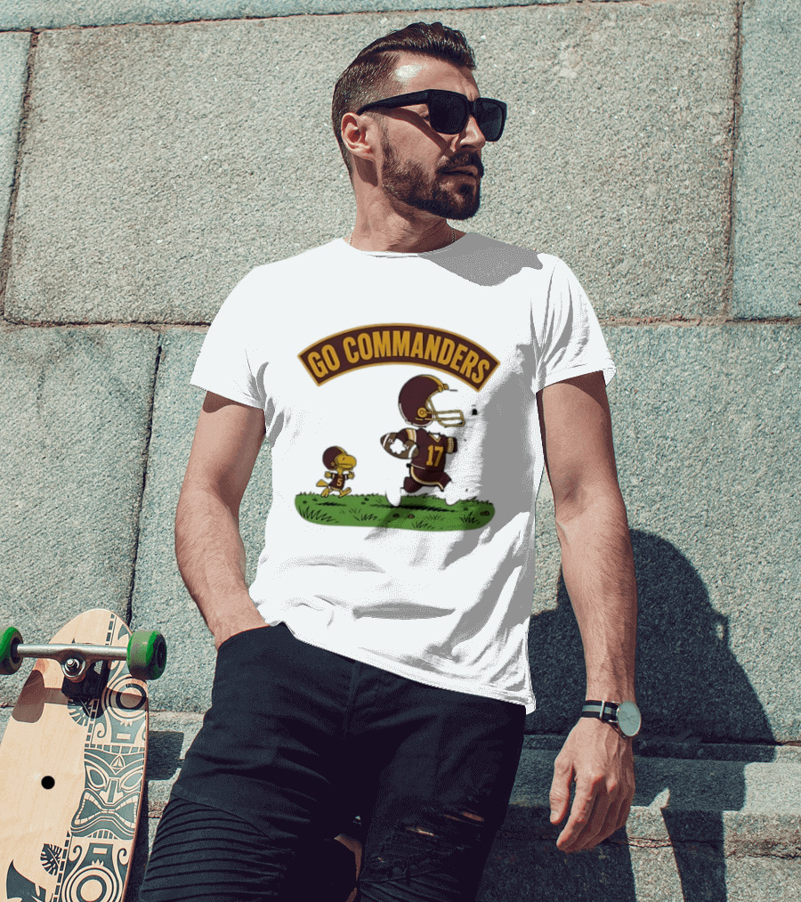 Go Commanders Snoopy Woodstock Football Number 17 Collaboration With Washington Commanders T-Shirt