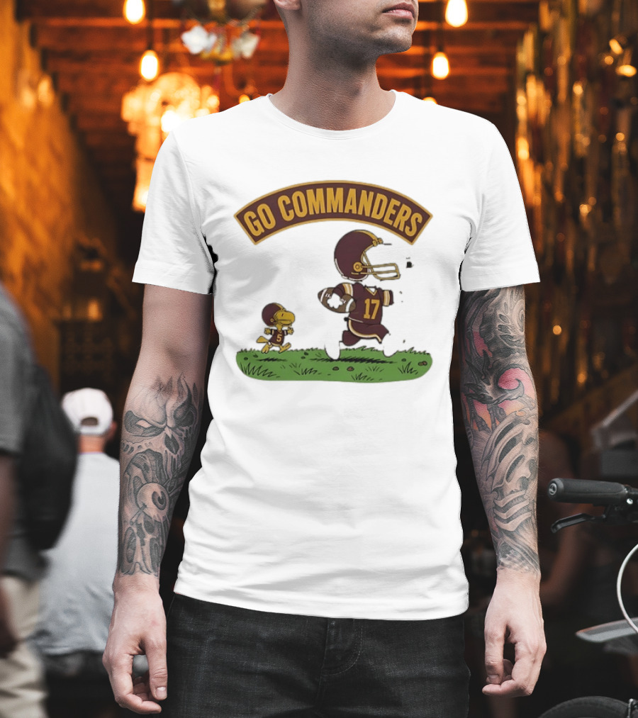Go Commanders Snoopy Woodstock Football Number 17 Collaboration With Washington Commanders T-Shirt