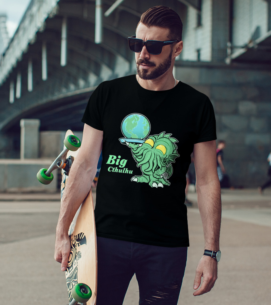 Big Cthulhu Holding The World Lovecraft T-Shirt