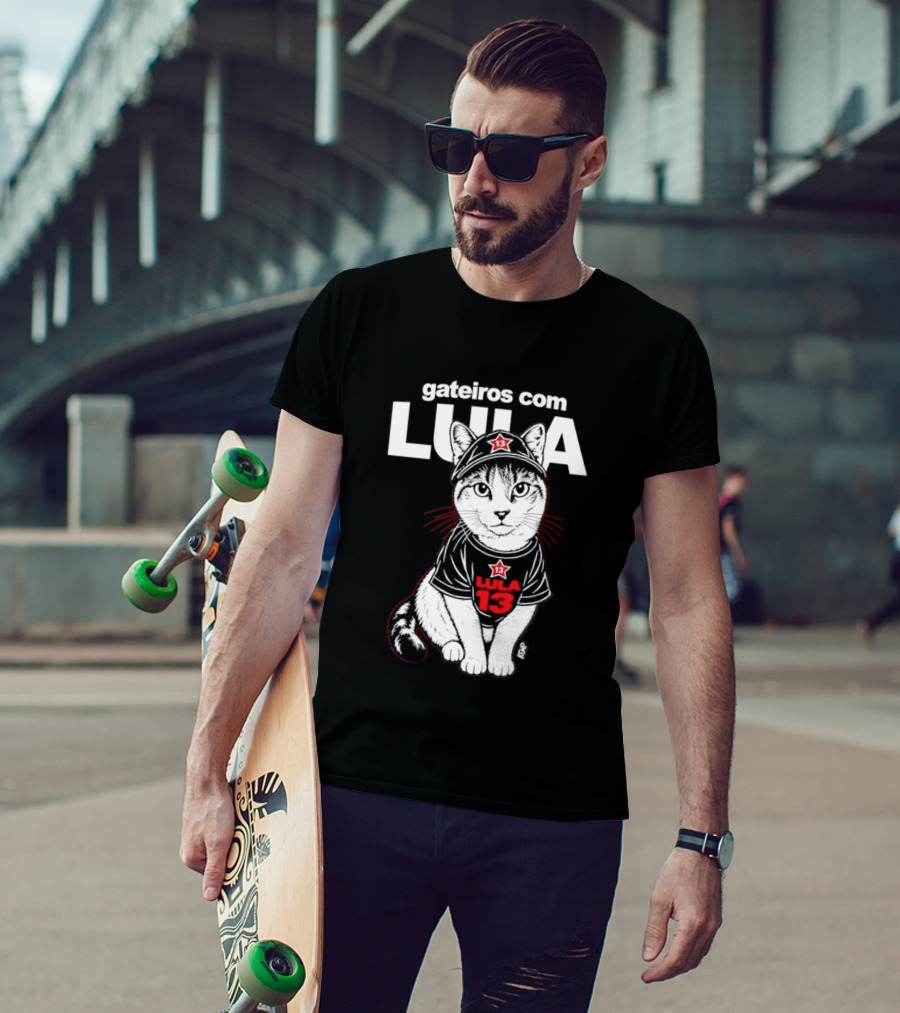 Gateiros Com Lula Cat 13 Brazil T-Shirt