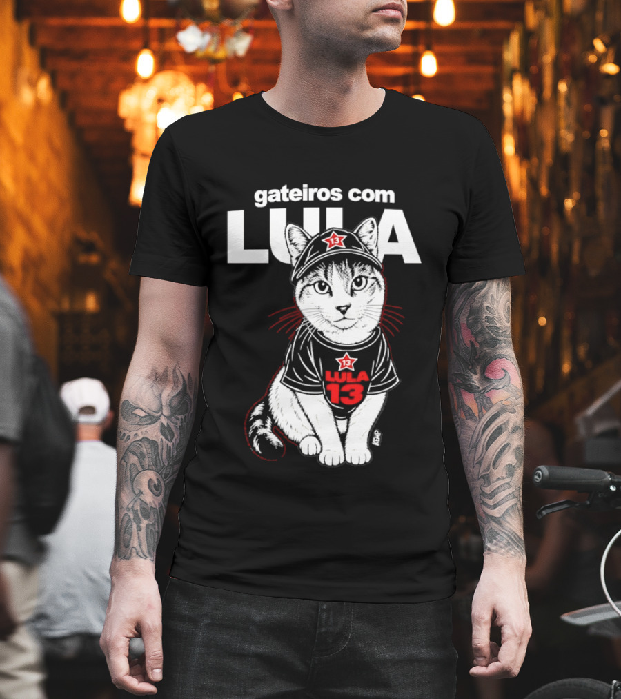 Gateiros Com Lula Cat 13 Brazil T-Shirt