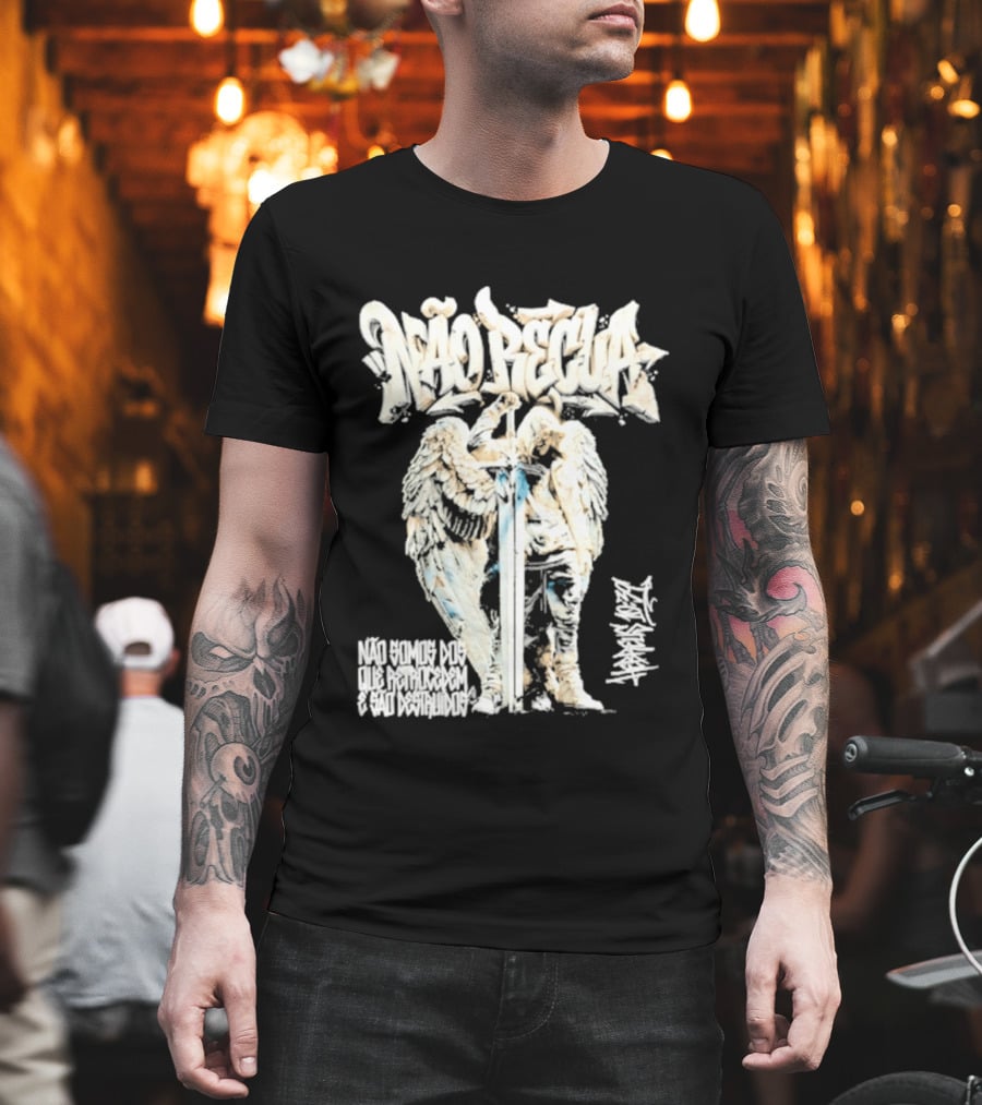 NÃO RECUA Angel Warrior Sword Faith Graffiti T-Shirt