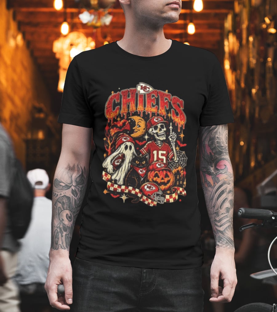 Kansas City Chiefs Patrick Mahomes Halloween Skeleton Jersey Cap Football Scene T-Shirt