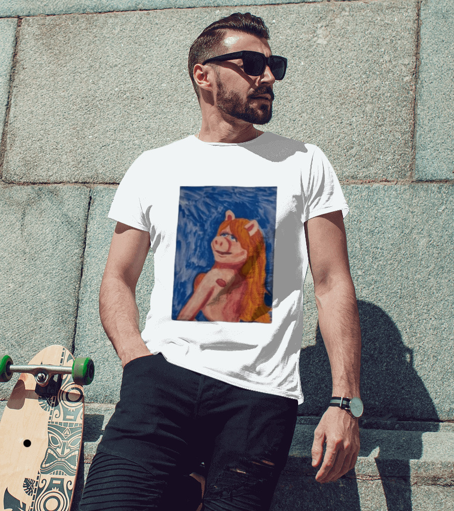 Miss Piggy Carpenter Painting The Muppets Miss Piggy Venus T-Shirt
