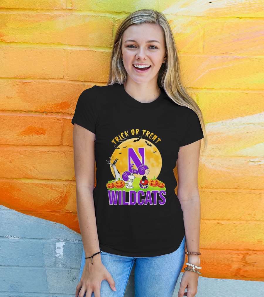 Trick Or Treat Northwestern Wildcats Charlie Brown Snoopy Halloween T-Shirt