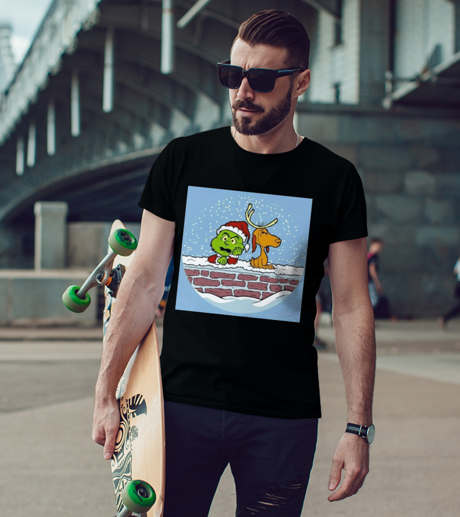 Green Grinch And Max Dog Rooftop Christmas Scene T-Shirt