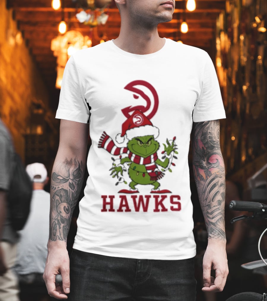 Grinch Atlanta Hawks Christmas Heart Hands 2026 T-Shirt